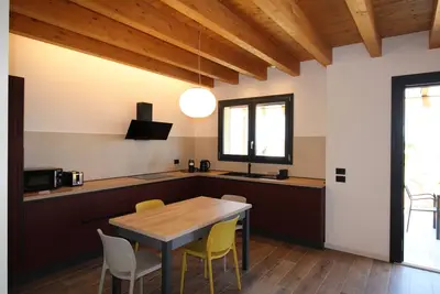 Image de Terrace 2. Two-bedroom cottage with lake view