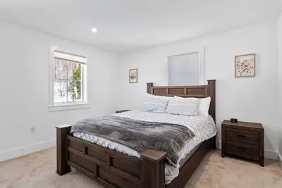 Image de Spacious 5-bedroom house 1 mile to Stratton Mountain!