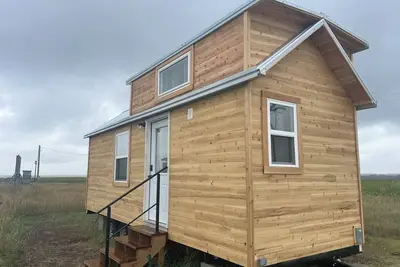 Image de Large Tiny Home Cabin - Sleeps 6