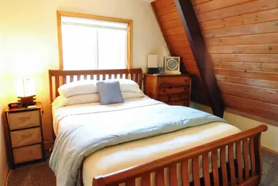 Image de Enchanting 3-bedroom A Frame house in Kachina Village.
