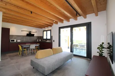 Image de Terrace 4. Two-bedroom cottage with lake view