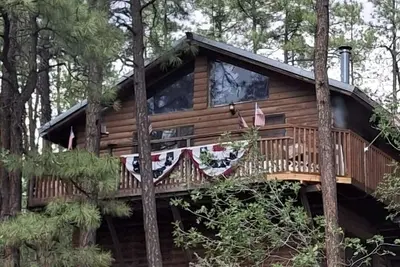 Image de Traveling Healthcare Perfect Furnished mountain cabin walk to  hospital/shopping