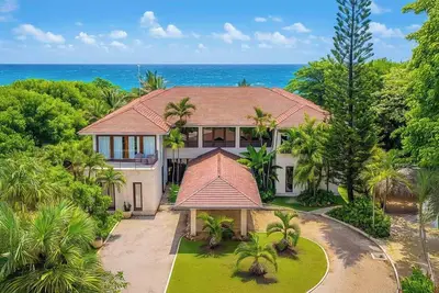 Image de Villa FrentePlaya Chef| Jacuzzi|Starlink|CamasKing