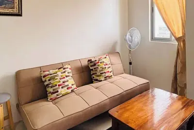 Wv 29  Your Warm City Escape