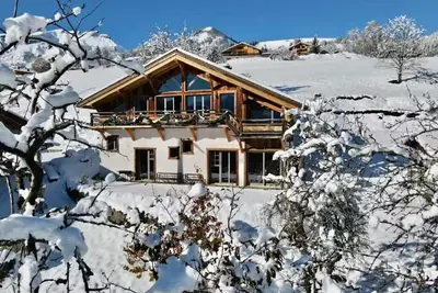 Image de Appt Vincent - 200 m2 - Idéal famille - Vue Mont-B