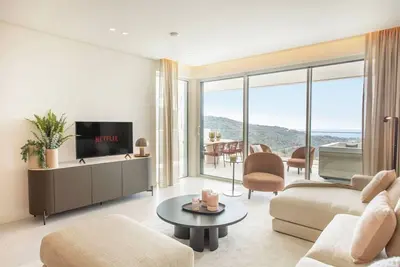 Image de Luxury apartment with Jacuzzi  - TakeCareMalaga