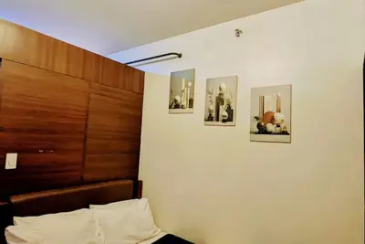 Image de Stylish Black-themed 1br Condo in Makati