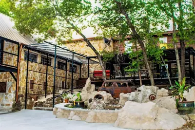 Image de Retreat Hidden Bridge | A Retreat Dfw Experience