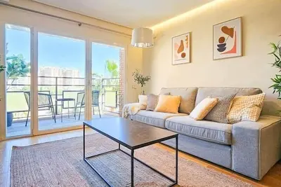 Image de Temporary Housing with Incredible Views