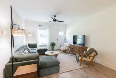 Image de Upscale Lodge Sleeps 9 Dog Friendly Near Cu