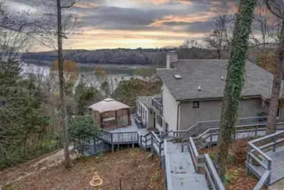 Image de Gathering Place Cumberland Lake