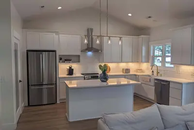 Image de Charming 1-bedroom cottage in beautiful Wilmington with creek access