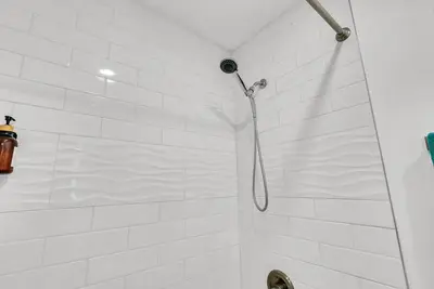 Image de Modern 2bd/2ba Flat Gym & Pool | Heart of Downtown