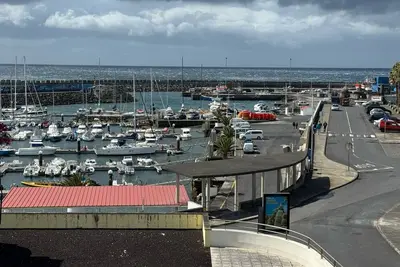 Image de Wonderful and spacious Top Floor Duplex in the Marina of Vila Franca do Campo