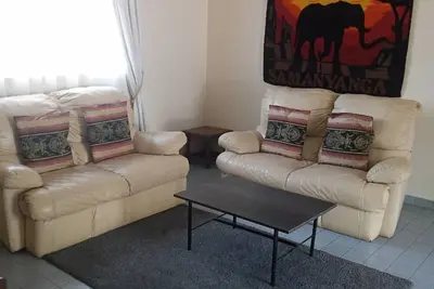 Image de Neat and cosy cottage with pool - 2103