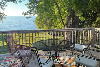 Image de Tranquility Lake House: beautiful location on the water with lake access