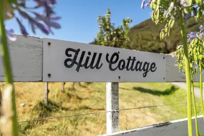 Image de Hill Cottage - Featherston Holiday Home