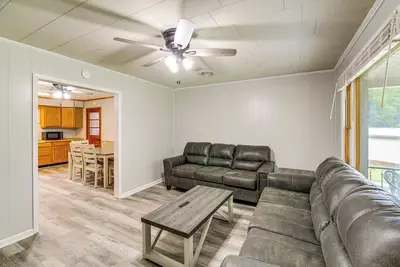 Image de 1 Mi to Virginia Creeper Trail: Serene Family Home