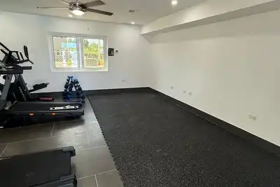 Image de Charming Apartment in Gorgeous George Town with Gym, Pool, and Pickleball Court