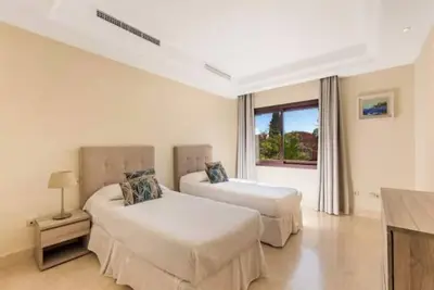 Image de Ground Floor 3 Bed 2 Bath Apartment Alzambra, Top