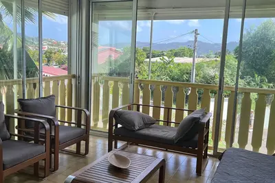 Image de Appartement lumineux de 50 m² | Vue mer, clim, Wi-Fi & plage à 1 min à pied