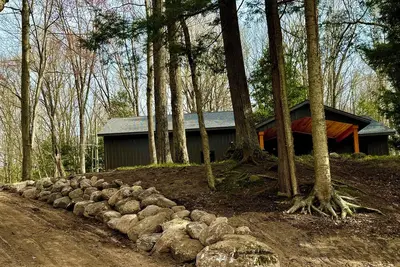 Image de Riverfront Serenity, Rustic Charm and World Class Fishing on the Muskegon River.