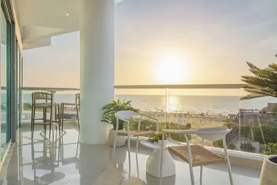Image de Cartagena al Máximo:Apartamento de Lujo Frente al Mar en Hotel Sonesta
