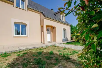 Image de Les Lys - Saint Julien Les Villas