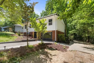 Image de 4 Br Lux Living & Nature Blend!