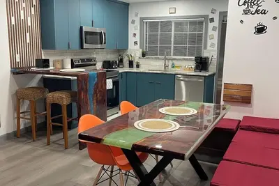 Image de Modern 2-bed 2- bath waterfront home near Manatee Haven with kayaks