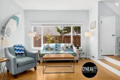 Image de 2 Bedroom Seascape Getaway - 5 min from beach!