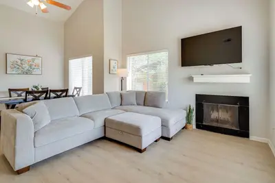 Image de Easy Tailgate Access! Home 3 Mi to College Station