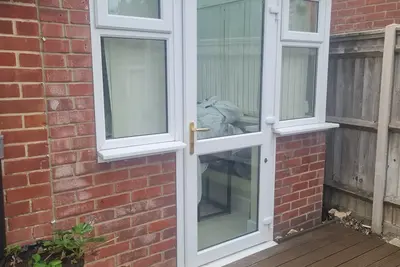 Image de Porcupine Cave : Ensuite /self_check in /private entrance / private parking.