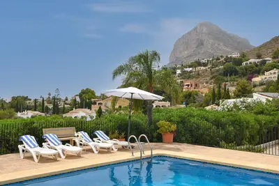 Image de Villa Teresa by Marhen Homes