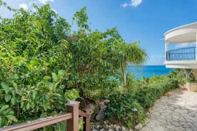 Image de Please Inquire Before Booking – Luxury Villa