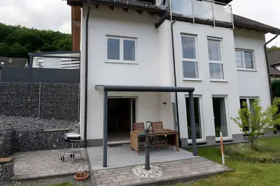 Image de Appartement 'Rückzugsort' avec vue sur la montagne, jardin privé et Wi-Fi