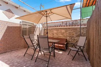Image de Maison de vacances 'Antique Spanish Villa' avec terrasse privée, Wi-Fi et climatisation