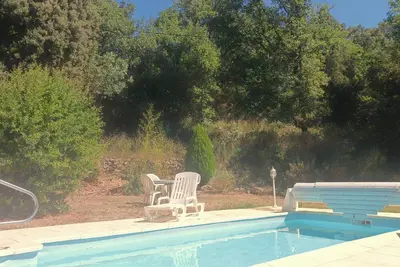 Image de Escapade Provençale: Piscine et Vignobles