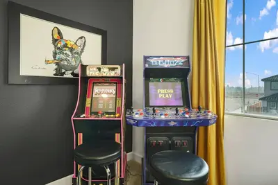 Image de Spacious New 5br Near Wineries