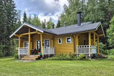 Image de Yellow vacation home