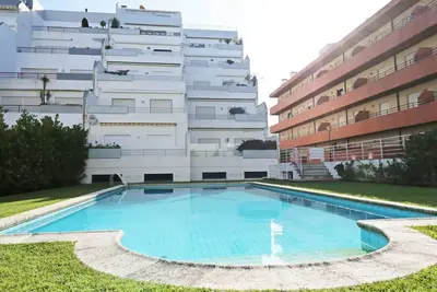 Image de Apartment with magnificent 65 m2 terrace and swimming pool 5 minutes from the beach