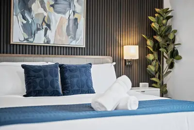 Image de Pfr Suites - Highland, 3br 2ba Shadyside Condo, Penthouse Unit, 2 Decks and Off-Street Parking