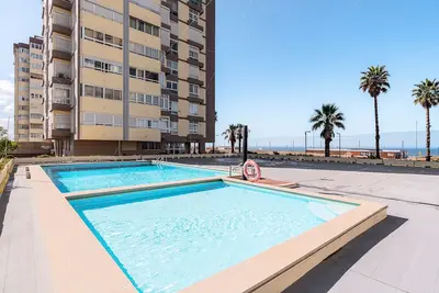 Image de T2 avec piscine face à la plage