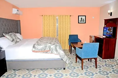 Image de Free Breakfast, WiFi, Dining & Laundry Services Available