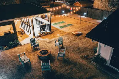 Image de Kasa The Ridge – Desert Fun - 4 bedroom - 3 Bath - Pool Table - Mini Golf