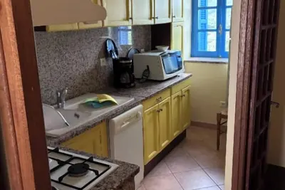 Image de Maison centre village avec terrasse.