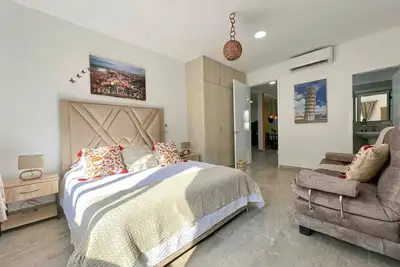 Image de Gra-202 2br Stylish Quiet Granada Apt