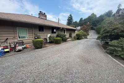 Image de Walk to Beaches, Parks & Dining. \n2BR Getaway with Fitness Room, Ac, No Pets