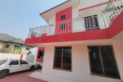 Image de 2 Bedroom Exctv Home @Sapeiman