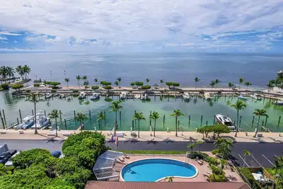Image de Oceanique 1 -  Luxury 3/2 Condo & Boat Slip - Oceanside in Islamorada